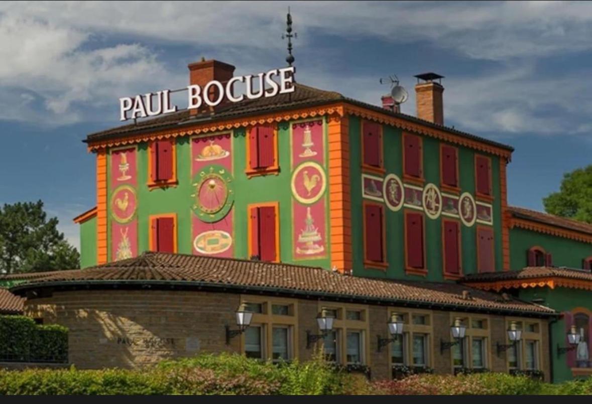 Chambre D'Hotes Du Vieux Collonges エクステリア 写真
